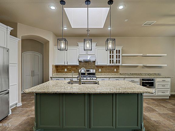 5th image of 3841 Tierra Campa Dr