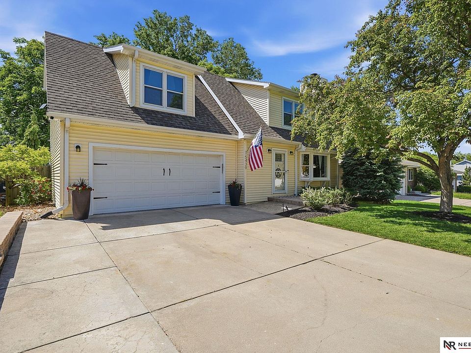 1st image of 5439 S 32nd St