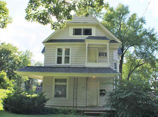 403 S Lucas St, Iowa City, IA