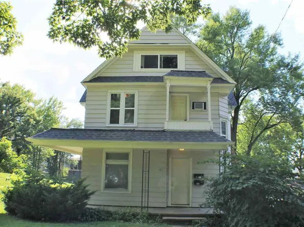 403 S Lucas St, Iowa City, IA 52240