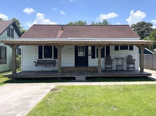 4833 Harrison Ave, Groves, TX 77619