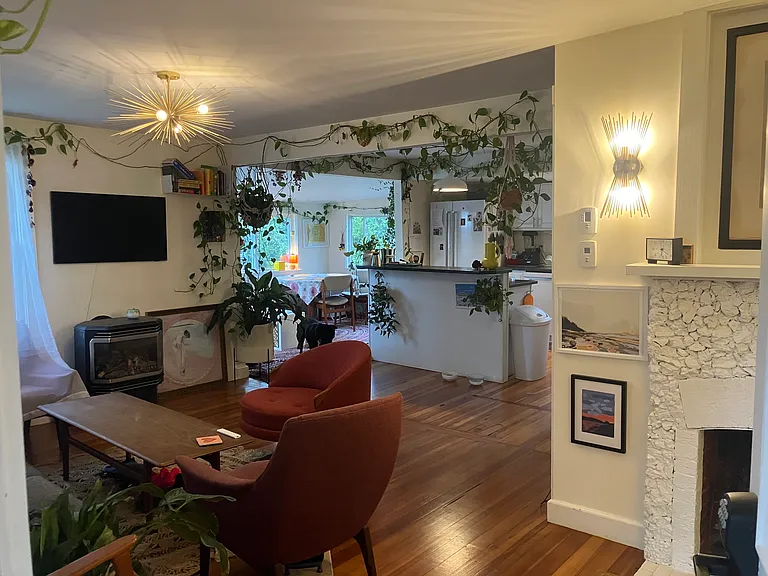 Willow St — Photo 5
