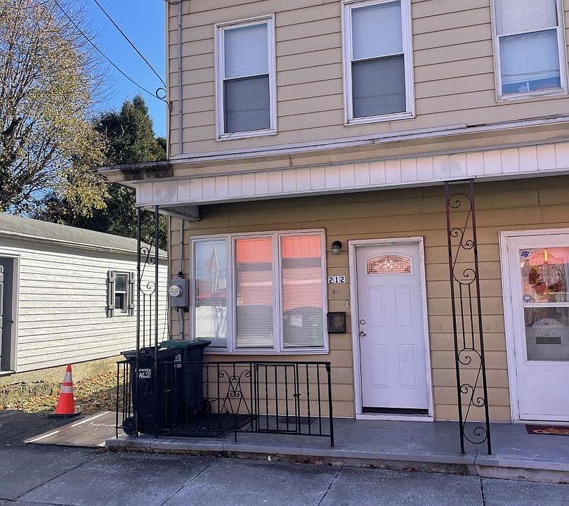 1st image of 212 W Market St