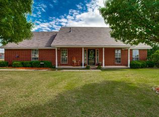 9433 Homestead Ln, Forney, TX 75126