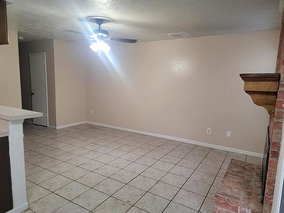 3rd image of 13433 Castilian Dr #1