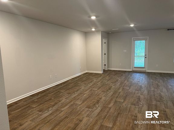 4th image of 11035 Elemis Dr #173