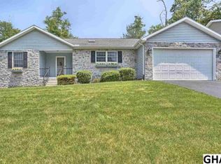 5 Independence Dr, Mount Holly Springs, PA