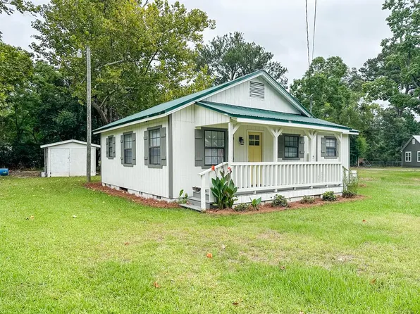 123 E Hart Ave, Geneva, AL 36340