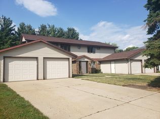 1750 Delaware Dr #3, Sun Prairie, WI 53590