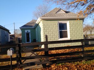 33 Chambers St, New Albany, IN 47150