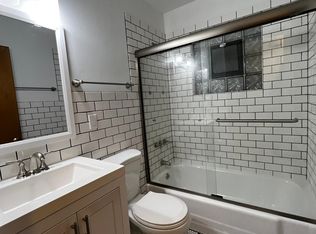 1000 N Osborne Blvd #1, Racine, WI 53405