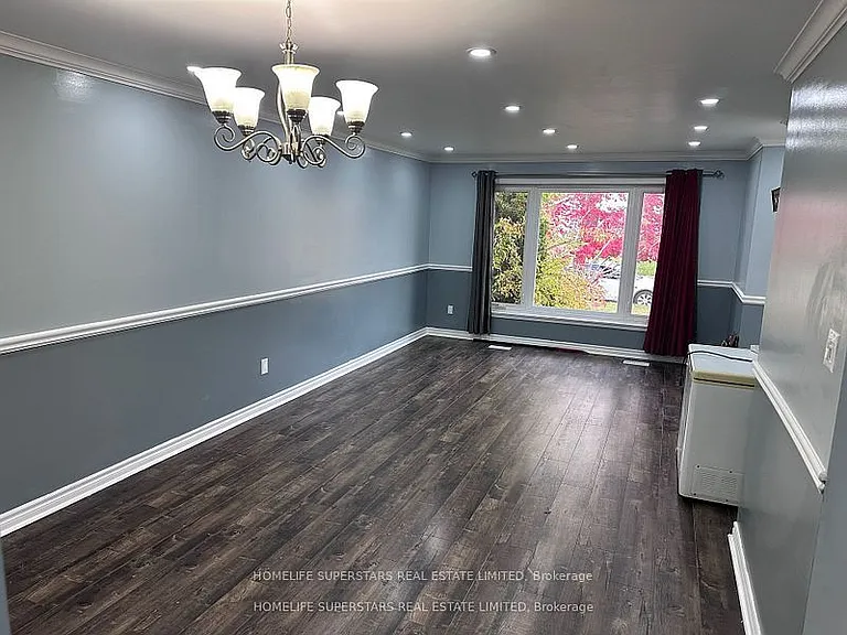 10 Aloma Cres — Photo 14