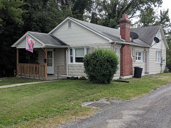 3rd image of 619 Lee St