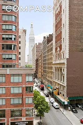 Sold by Compass | media 33