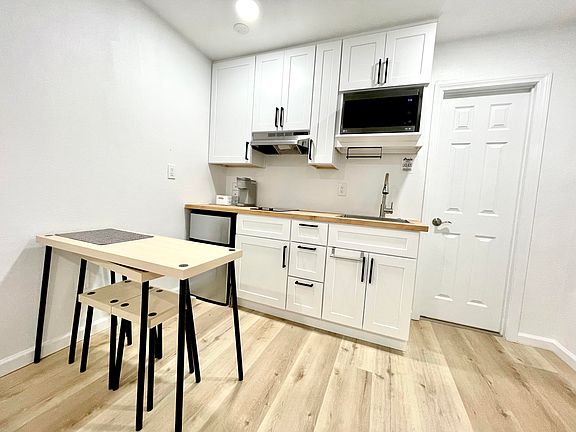 4th image of 6002 Oliva Ave #2