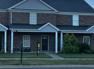 59 School House Rd, Versailles, KY 40383