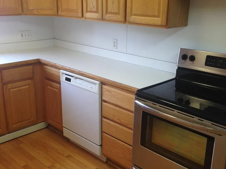 3615 Rugby Dr #4 — Photo 4