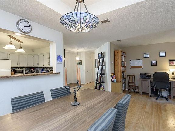 4th image of 2109 N Lake Trl