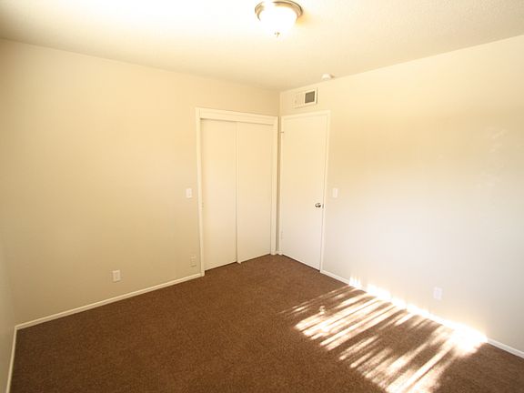 5th image of 4733 E Orleans Ave