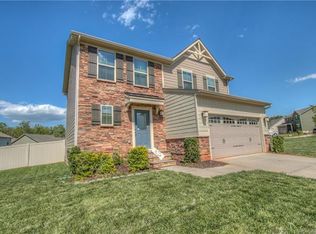 3696 English Garden Dr, Gastonia, NC 28056