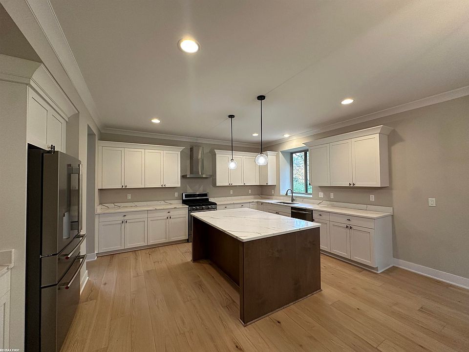 50453 Arcadia Dr, photo 2