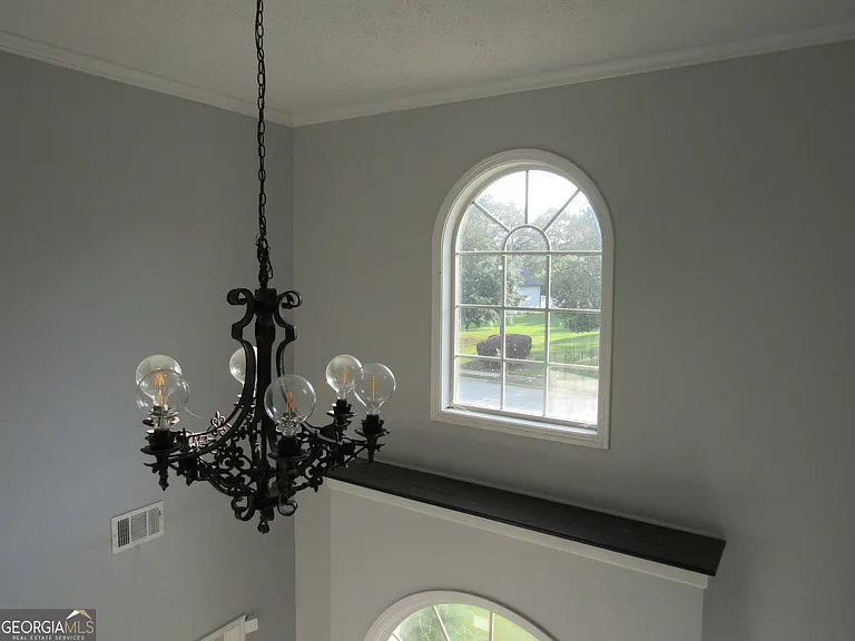 305 Sunderland Cir — Photo 40