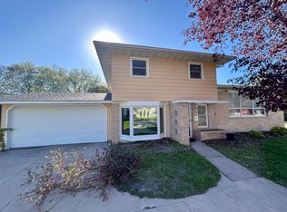 420 5th St SW, Plainview, MN 55964