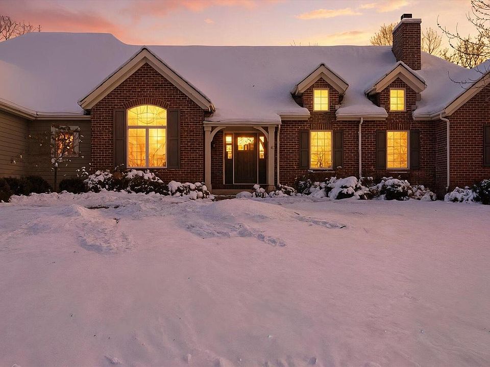 1st image of 601 North Thornbush CIRCLE