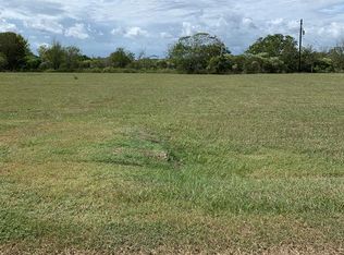 52 Marlin Dr, Palacios, TX 77465