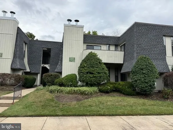 25 S Church Rd Unit 114, Maple Shade, NJ 08052