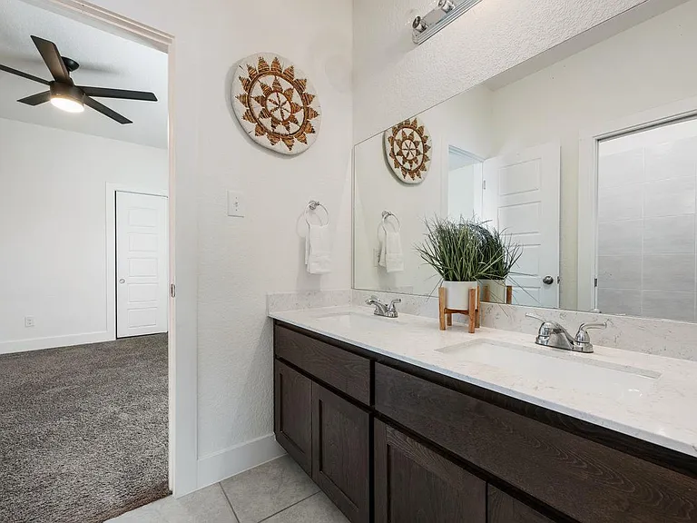 5604 Anaheim Ave — Photo 24