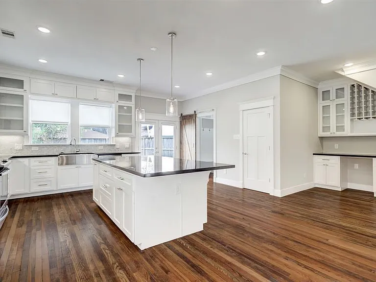 317 Telephone Rd — Photo 13