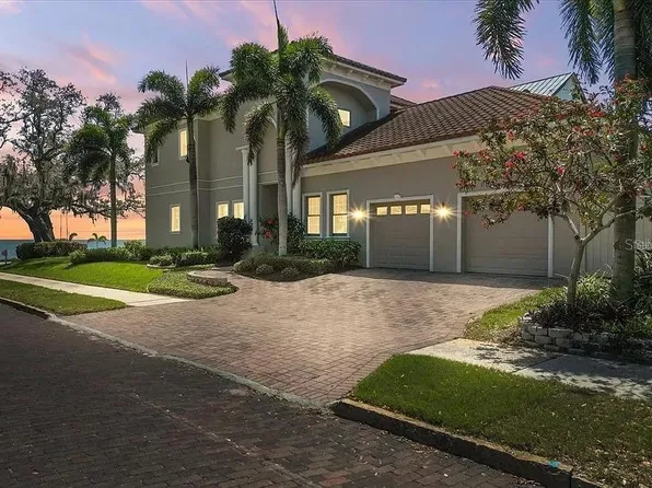 827 N Bayshore Dr, Safety Harbor, FL 34695