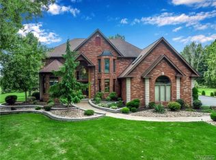 5288 Irish Rd, Lockport, NY 14094