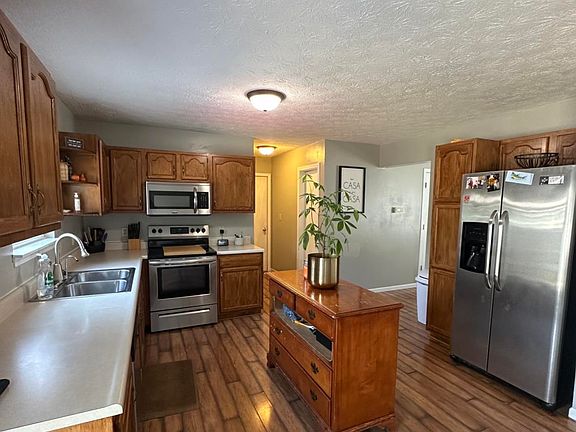2nd image of 229 Kensal Ct