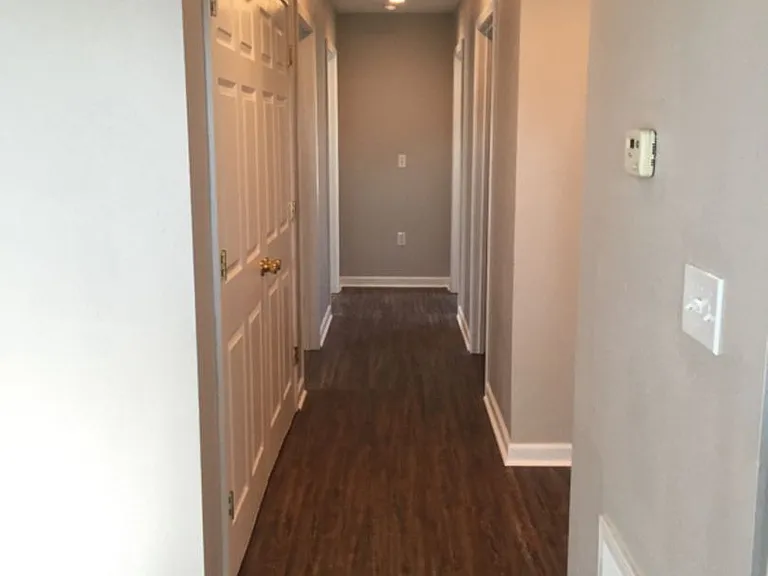 2324 Kentucky Ave — Photo 4
