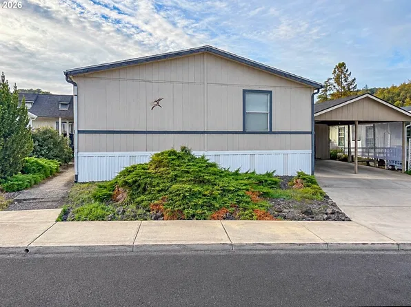 7 Mary Ann Ln, Roseburg, OR 97470
