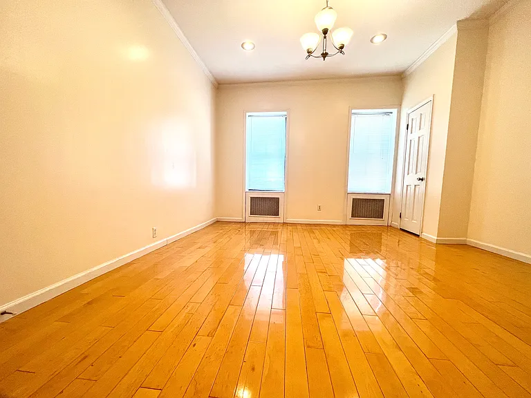 280 2nd St #4 — Photo 12