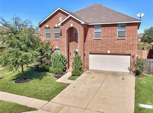 5828 Deck House Rd, Fort Worth, TX 76179