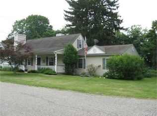 18 Rose Pl, Central Valley, NY 10917