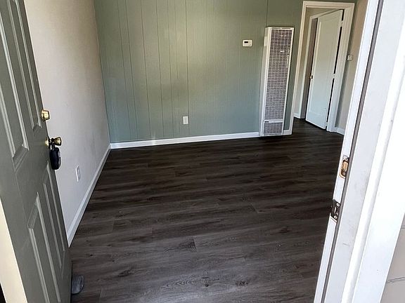 3rd image of 120 & 126 Redwood Ave #120-1