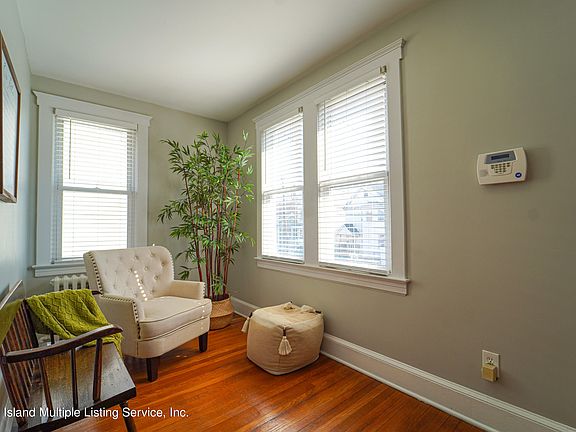4th image of 278 Gordon St