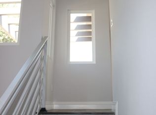 400 N Michigan Ave #102, Pasadena, CA 91106