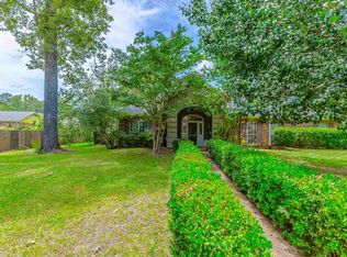 32 Estates Dr, Flowood, MS 39232