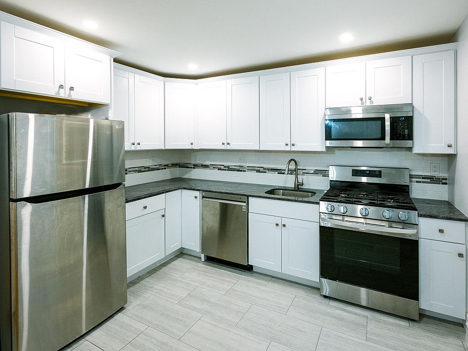 1st image of 14A Atherton Ct #119