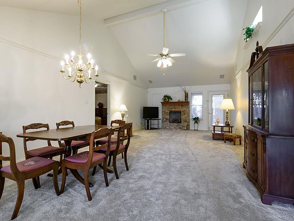 3rd image of 119 Georgia Pl