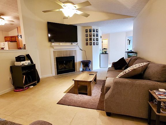 5th image of 132 Palmer Dr