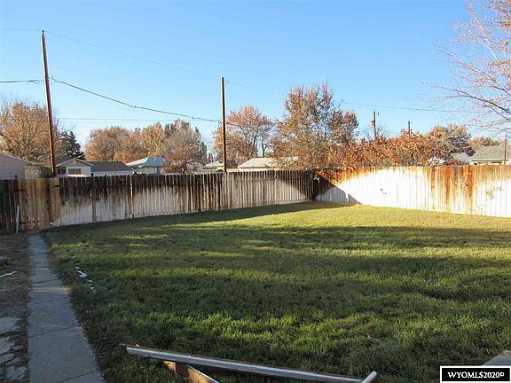 5th image of 732 S 13th St