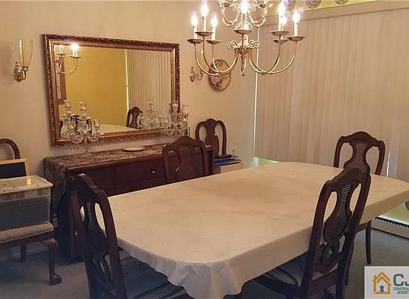 4th image of 848B Thornhill Ct