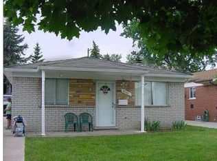 5715 Whitefield St, Dearborn Heights, MI 48127